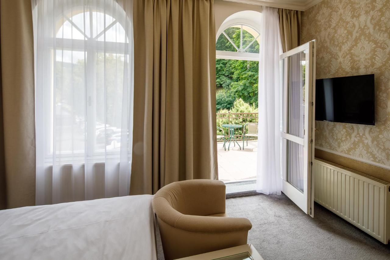 Villa Basileia Riverside Карлови Вари Екстериор снимка