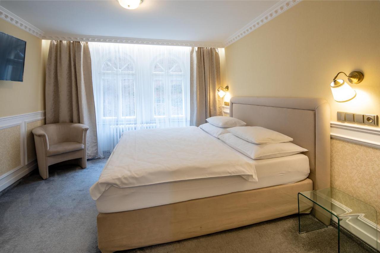Villa Basileia Riverside Карлови Вари Екстериор снимка