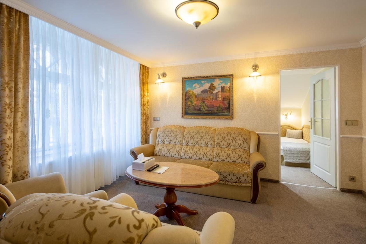 Villa Basileia Riverside Карлови Вари Екстериор снимка