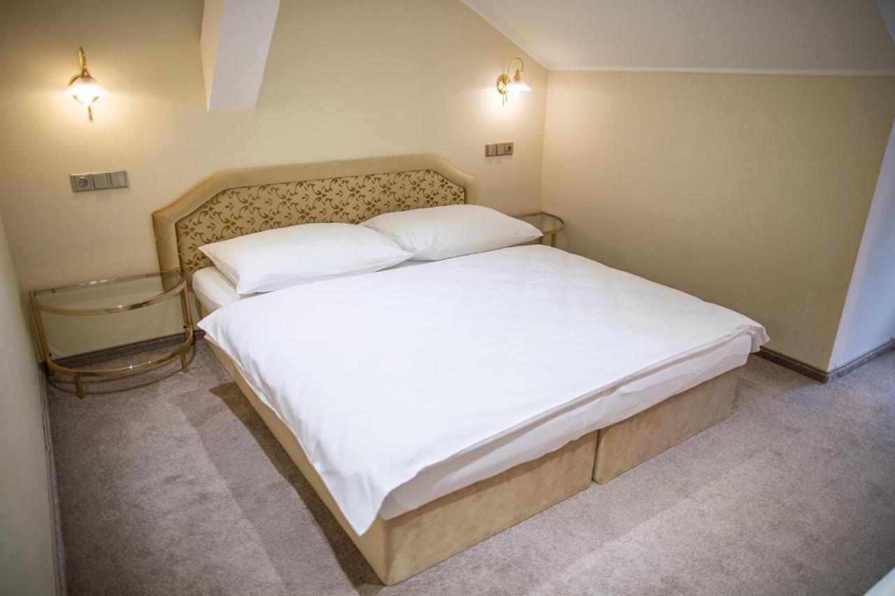 Villa Basileia Riverside Карлови Вари Екстериор снимка