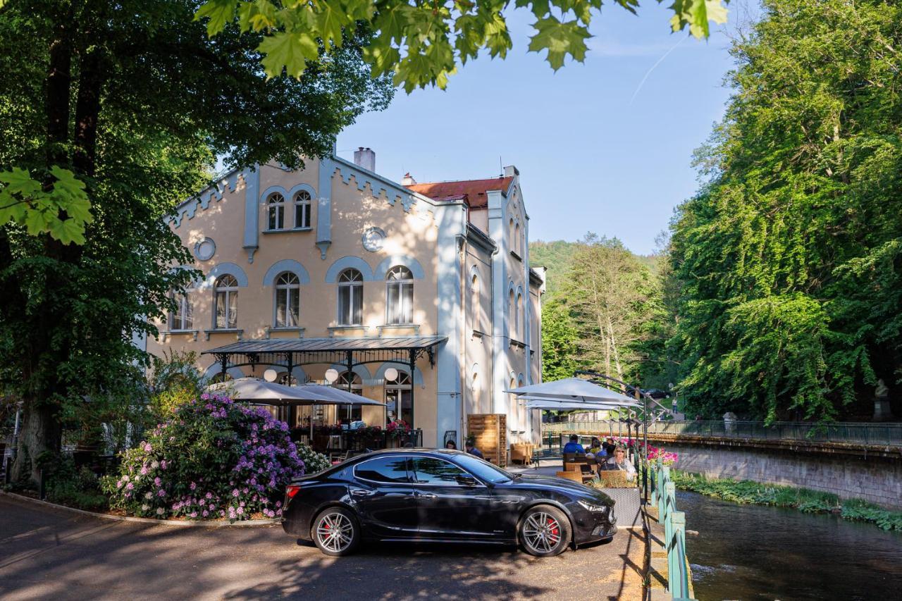 Villa Basileia Riverside Карлови Вари Екстериор снимка